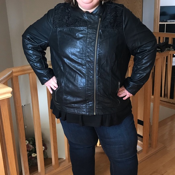 Torrid black leather jacket - Picture 1 of 5